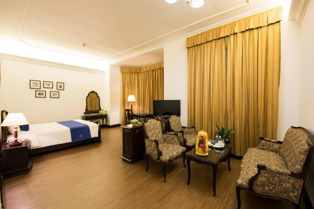Hoa Binh Hotel Hanoi Esterno foto
