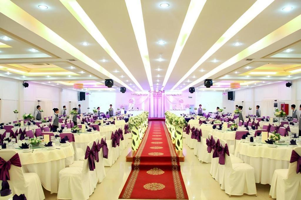 Hoa Binh Hotel Hanoi Esterno foto