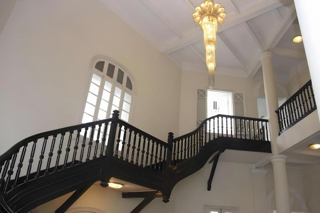 Hoa Binh Hotel Hanoi Esterno foto