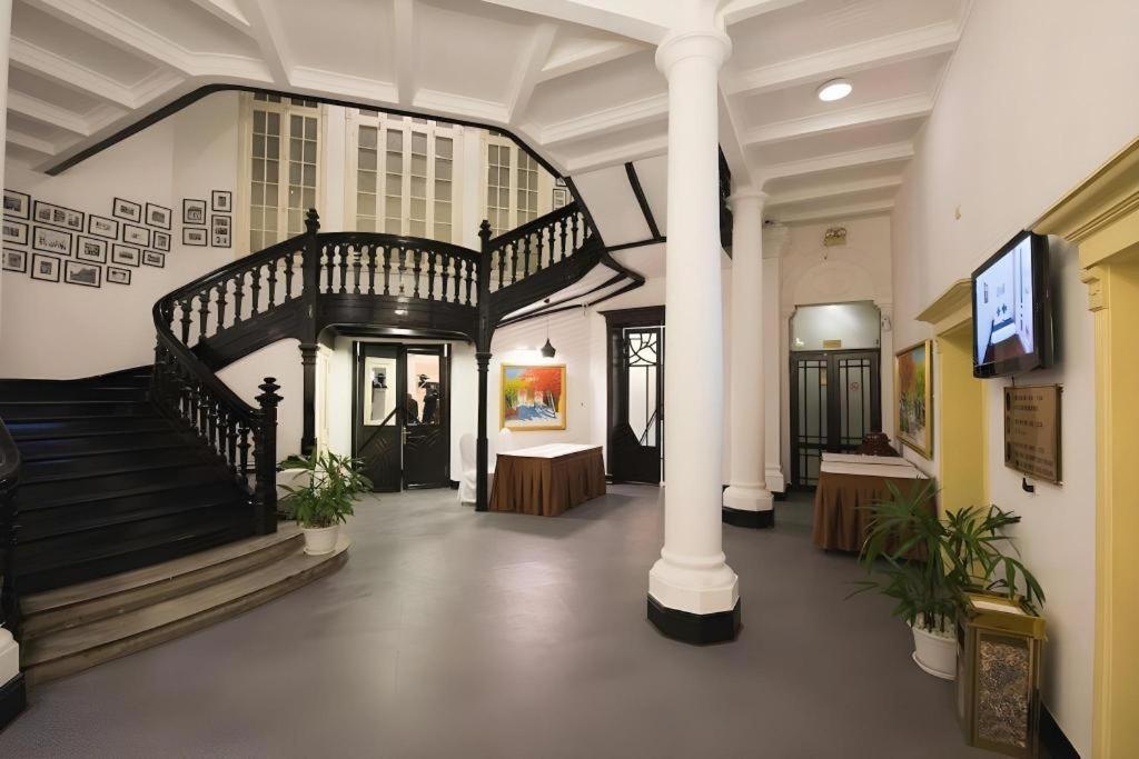 Hoa Binh Hotel Hanoi Esterno foto